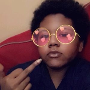 Meet your Posher, Yasmine